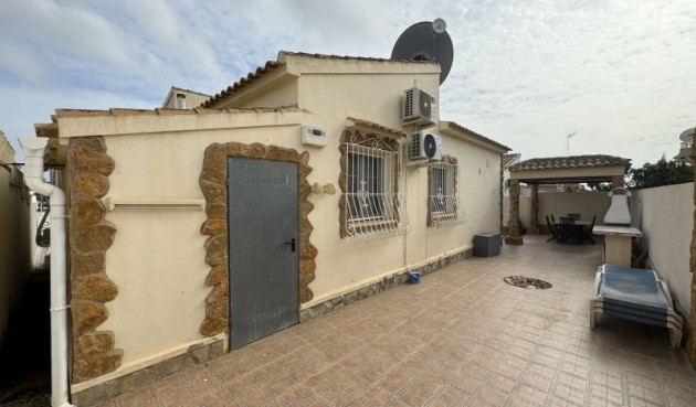 Resale - Villa -
Orihuela Costa - Costa Blanca