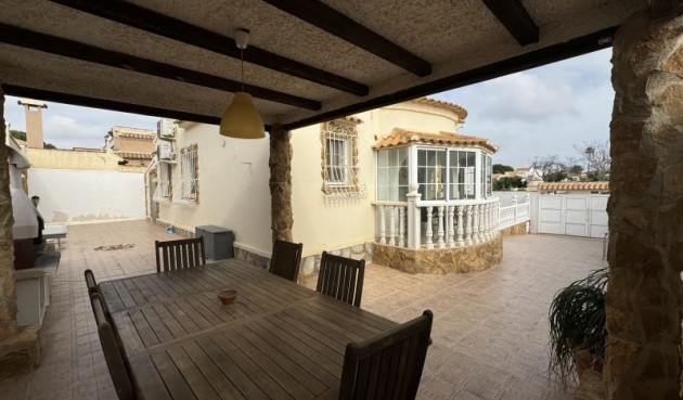 Resale - Villa -
Orihuela Costa - Costa Blanca