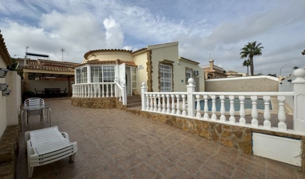 Resale - Villa -
Orihuela Costa - Costa Blanca