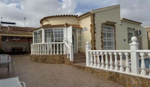 Resale - Villa -
Orihuela Costa - Costa Blanca