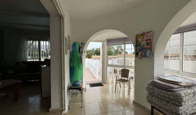 Resale - Villa -
Orihuela Costa - Costa Blanca