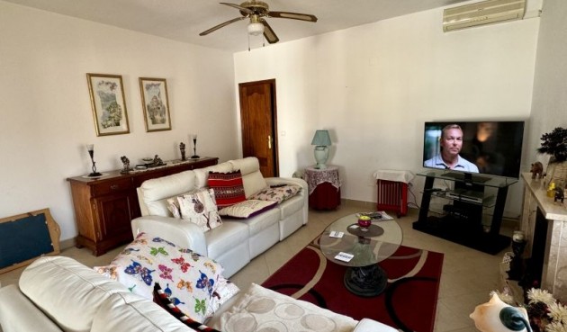 Resale - Villa -
Los Balcones - Costa Blanca