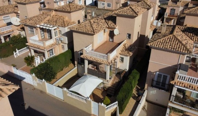 Resale - Villa -
Orihuela Costa - Costa Blanca