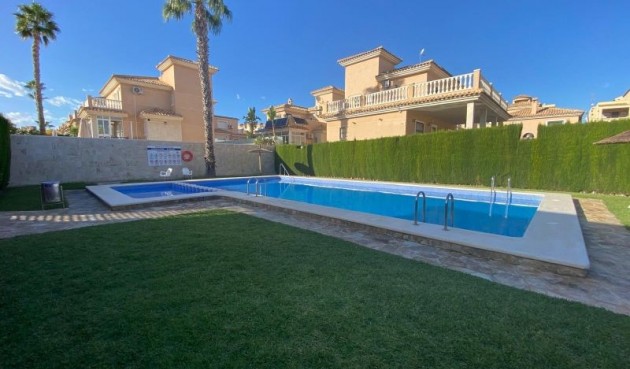 Resale - Villa -
Orihuela Costa - Costa Blanca