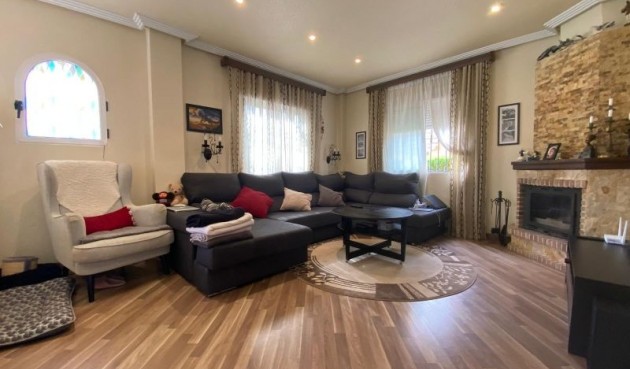 Resale - Villa -
Orihuela Costa - Costa Blanca