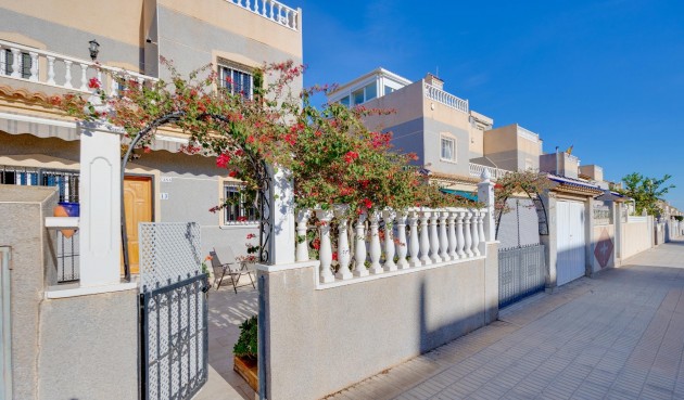 Resale - Town House -
Orihuela Costa - Playa Flamenca