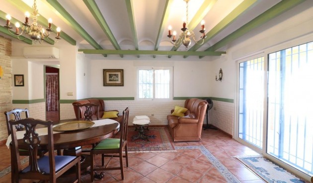 Resale - Villa -
Orihuela Costa - Costa Blanca