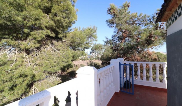 Resale - Villa -
Orihuela Costa - Costa Blanca