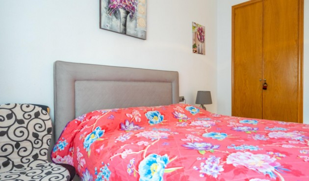 Resale - Apartment -
Torrevieja - Centro