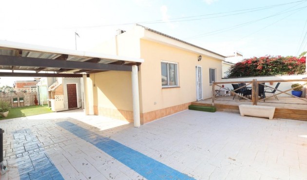 Resale - Villa -
Torrevieja - Costa Blanca