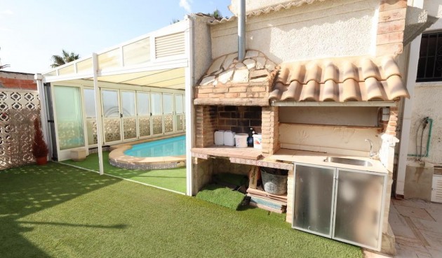 Resale - Villa -
Torrevieja - Costa Blanca