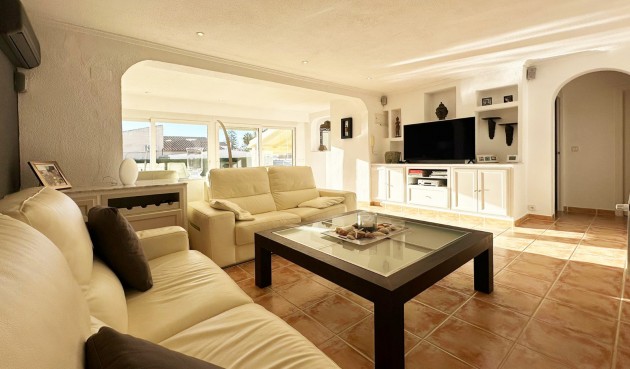 Resale - Villa -
Orihuela Costa - Costa Blanca