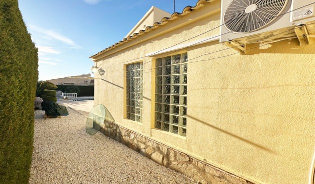 Resale - Villa -
Orihuela Costa - Costa Blanca