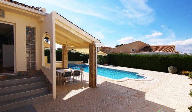 Resale - Villa -
Orihuela Costa - Costa Blanca