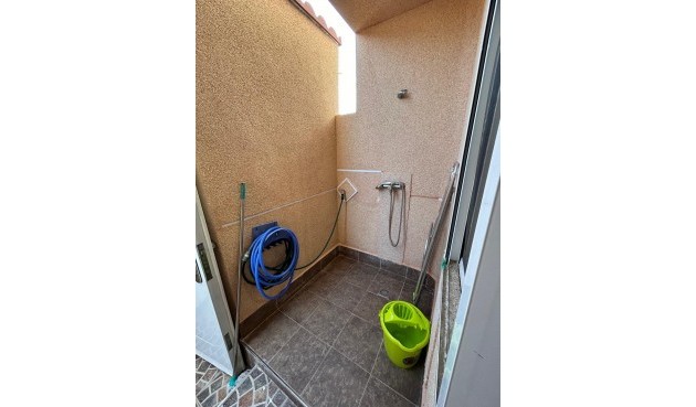 Resale - Bungalow -
Torrevieja - Playa De Los Naufragos