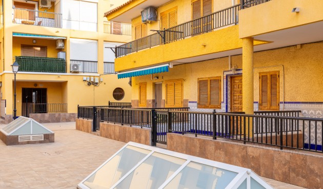 Resale - Town House -
Torrevieja - Costa Blanca