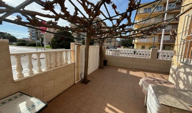 Resale - Bungalow -
Torrevieja - Costa Blanca