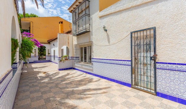 Reventa - Villa -
Los Montesinos - Costa Blanca