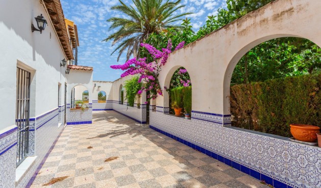 Reventa - Villa -
Los Montesinos - Costa Blanca