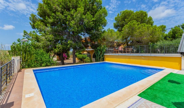 Reventa - Villa -
Los Montesinos - Costa Blanca