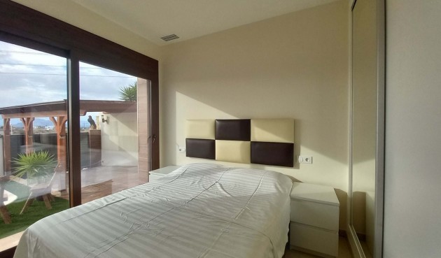 Resale - Villa -
Rojales - Benimar