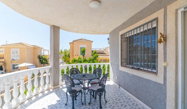 Resale - Villa -
Orihuela Costa - Playa Flamenca Norte