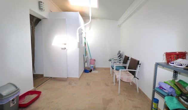 Resale - Town House -
Torrevieja - Playa De Los Naufragos