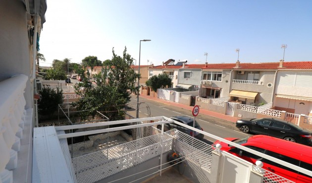 Resale - Town House -
Torrevieja - Playa De Los Naufragos