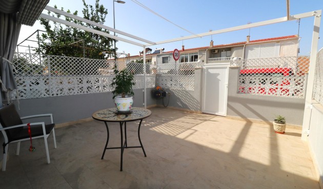 Resale - Town House -
Torrevieja - Playa De Los Naufragos