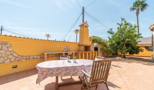 Resale - Villa -
Orihuela Costa - La Florida