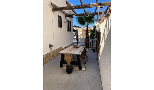 Resale - Villa -
Benijofar - Costa Blanca