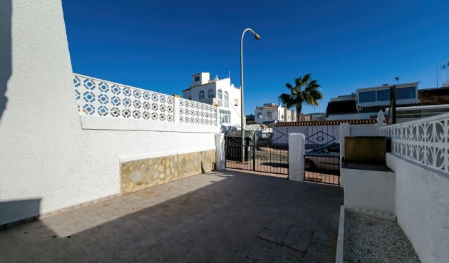 Resale - Bungalow -
Orihuela - Inland