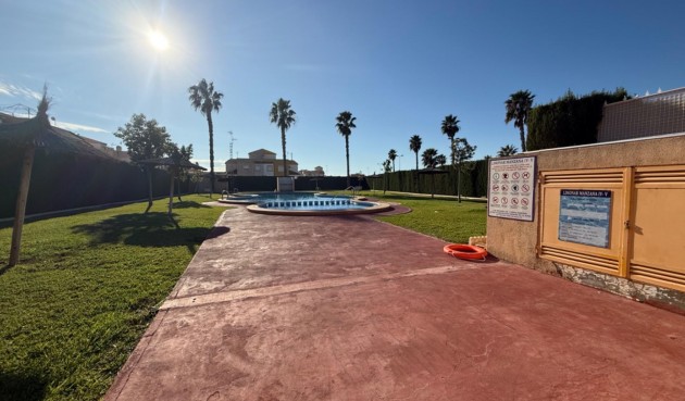 Resale - Town House -
Torrevieja - La Siesta - El Salado - Torreta