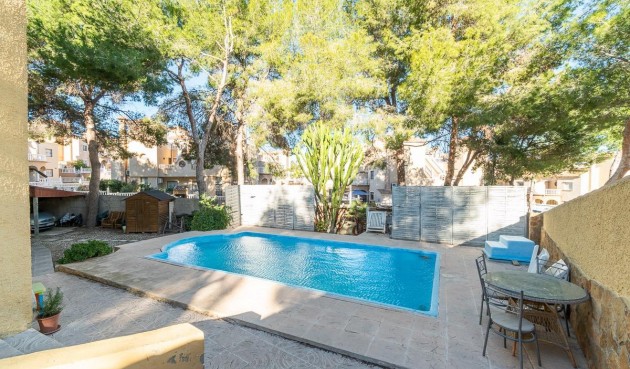 Resale - Villa -
Orihuela Costa - Villamartín