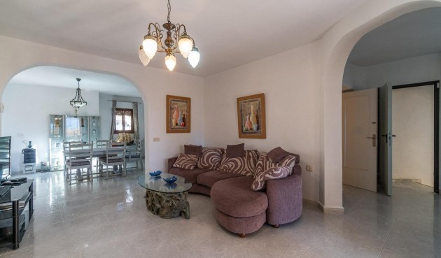 Resale - Villa -
Orihuela Costa - Villamartín