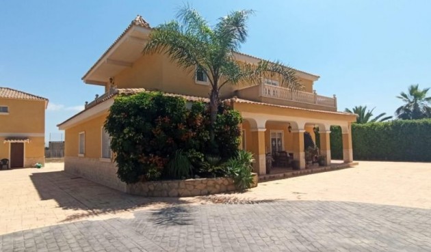 Resale - Villa -
Elche - Costa Blanca