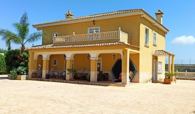 Resale - Villa -
Elche - Costa Blanca