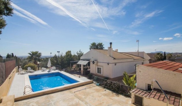 Resale - Villa -
Elche - Costa Blanca