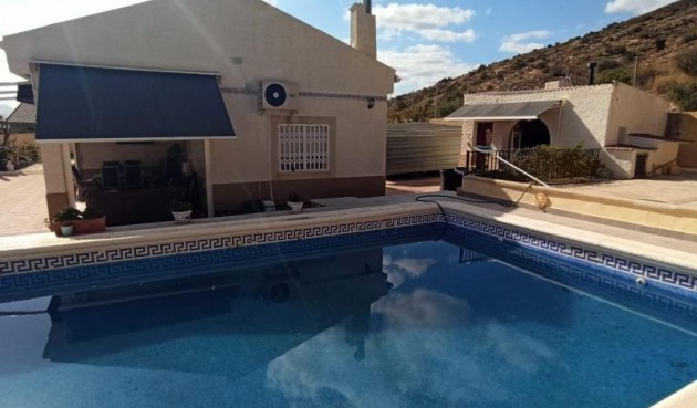 Resale - Villa -
Elche - Costa Blanca