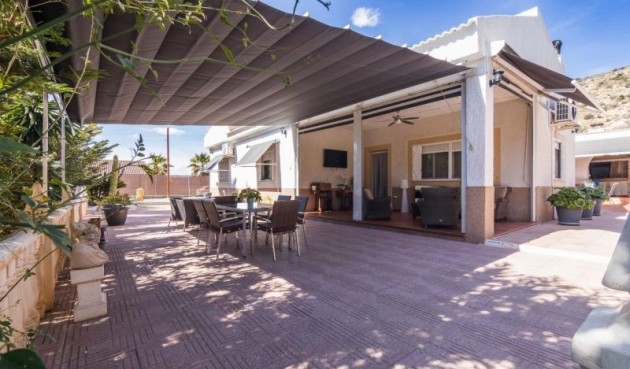 Resale - Villa -
Elche - Costa Blanca