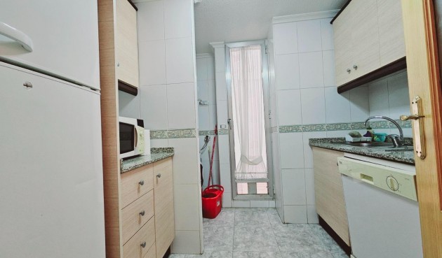 Resale - Apartment -
Guardamar del Segura - Pueblo