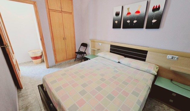 Resale - Apartment -
Guardamar del Segura - Pueblo