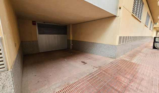 Resale - Apartment -
Guardamar del Segura - Pueblo