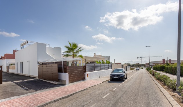 Resale - Villa -
Los Montesinos - Costa Blanca