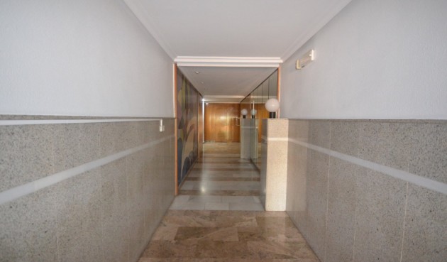 Resale - Apartment -
Torrevieja - Centro