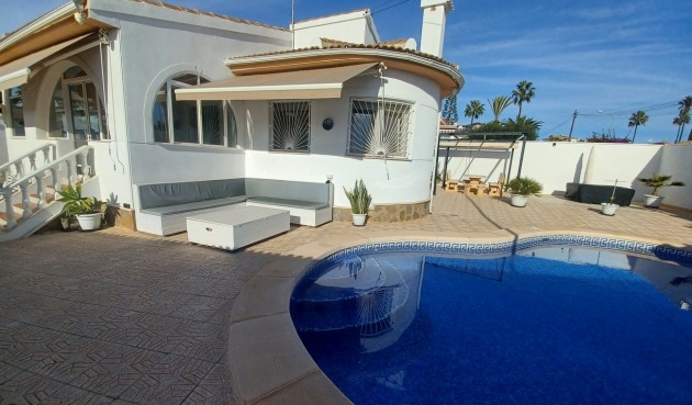 Resale - Villa -
Ciudad Quesada - Costa Blanca