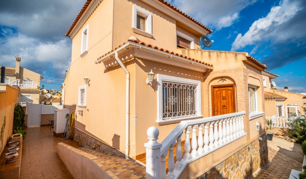 Resale - Villa -
San Miguel de Salinas - Inland