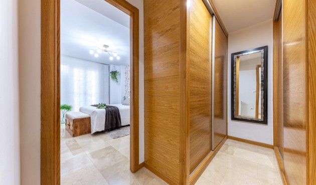 Resale - Apartment -
Alicante - Benalua