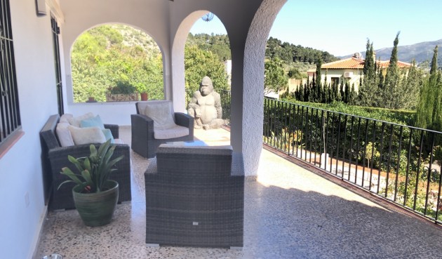 Resale - Villa -
Alcalalí - Inland