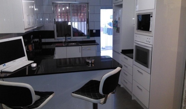 Resale - Town House -
Torrevieja - El Limonar